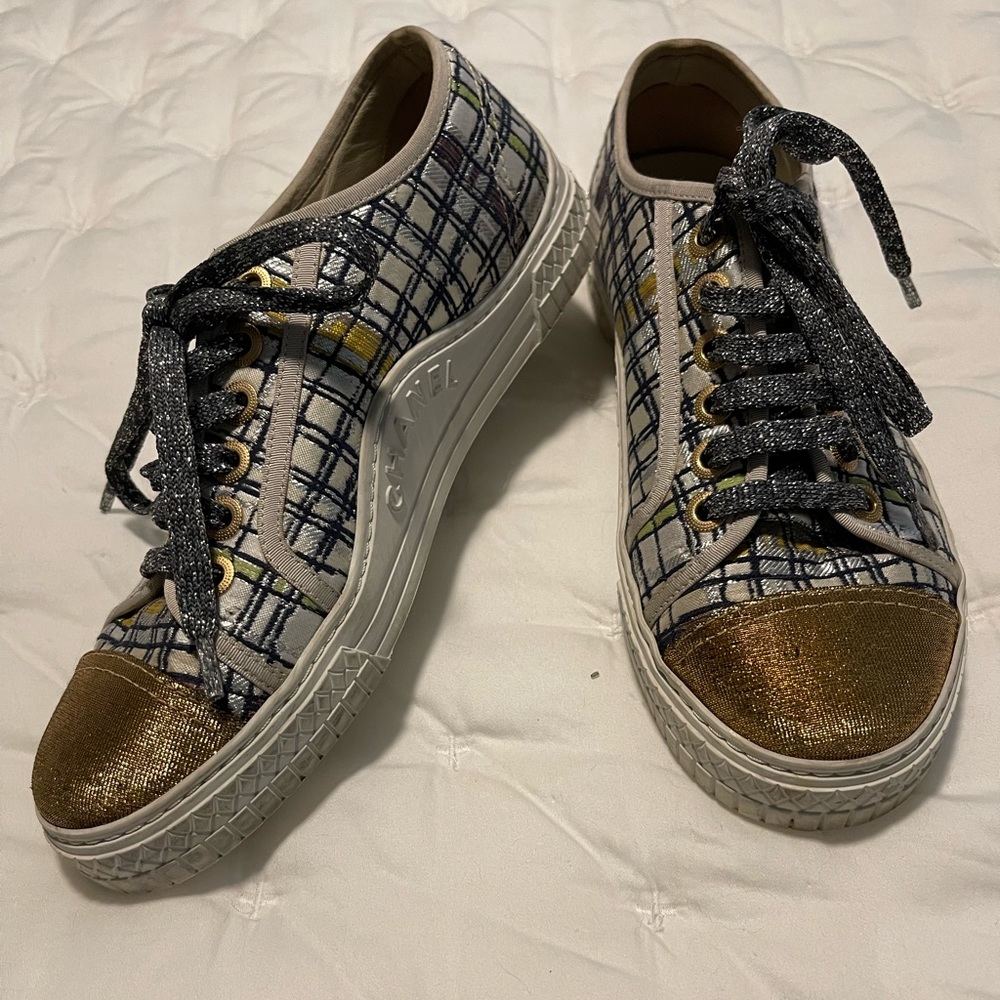 CHANEL Metallic Tweed  SNEAKERS Lace up size 38